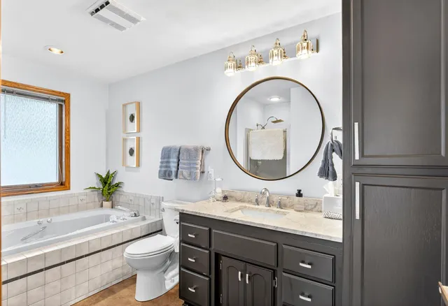 $399,900 | 2615 North Millbrook Road, Appleton, WI 54914