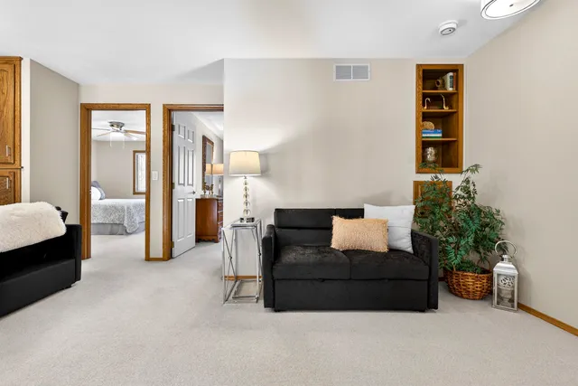 $399,900 | 2615 North Millbrook Road, Appleton, WI 54914