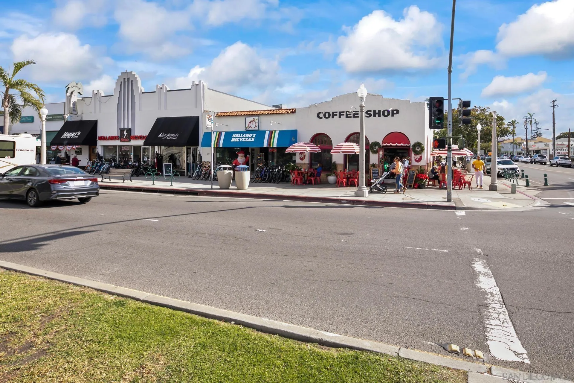 1100 Pine Street Coronado, CA 92118 - Photo 50 of 57 a group of cars parked in front of building