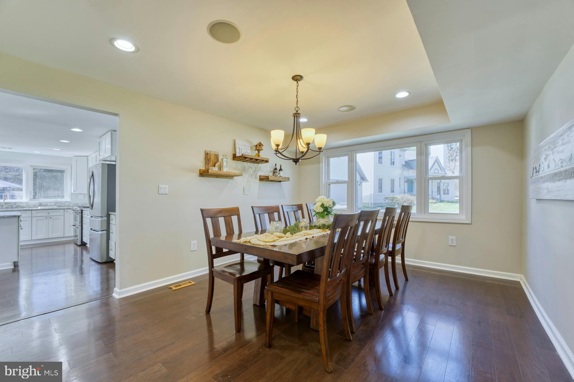 11055 Bishopsgate Court Reston, VA 20194 - Photo 5 of 31 SEPARATE DINING ROOM