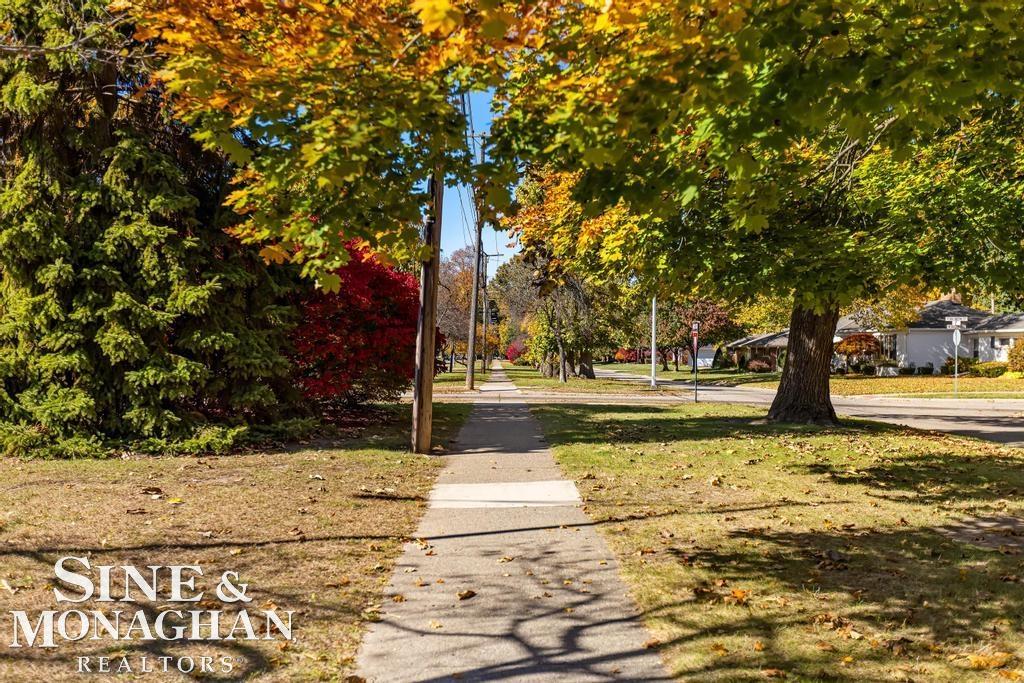 781 Fairford Road Grosse Pointe Woods, MI 48236 - Photo 50 of 57