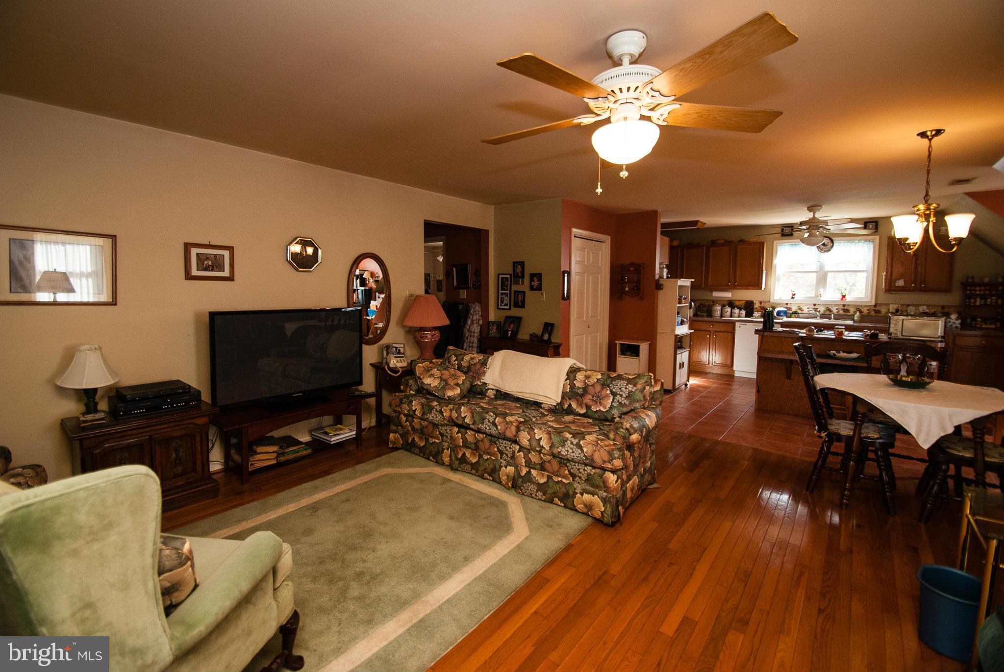 4122 Sumerduck Road Sumerduck, VA 22742 - Photo 20 of 30 Apartment - Family Room