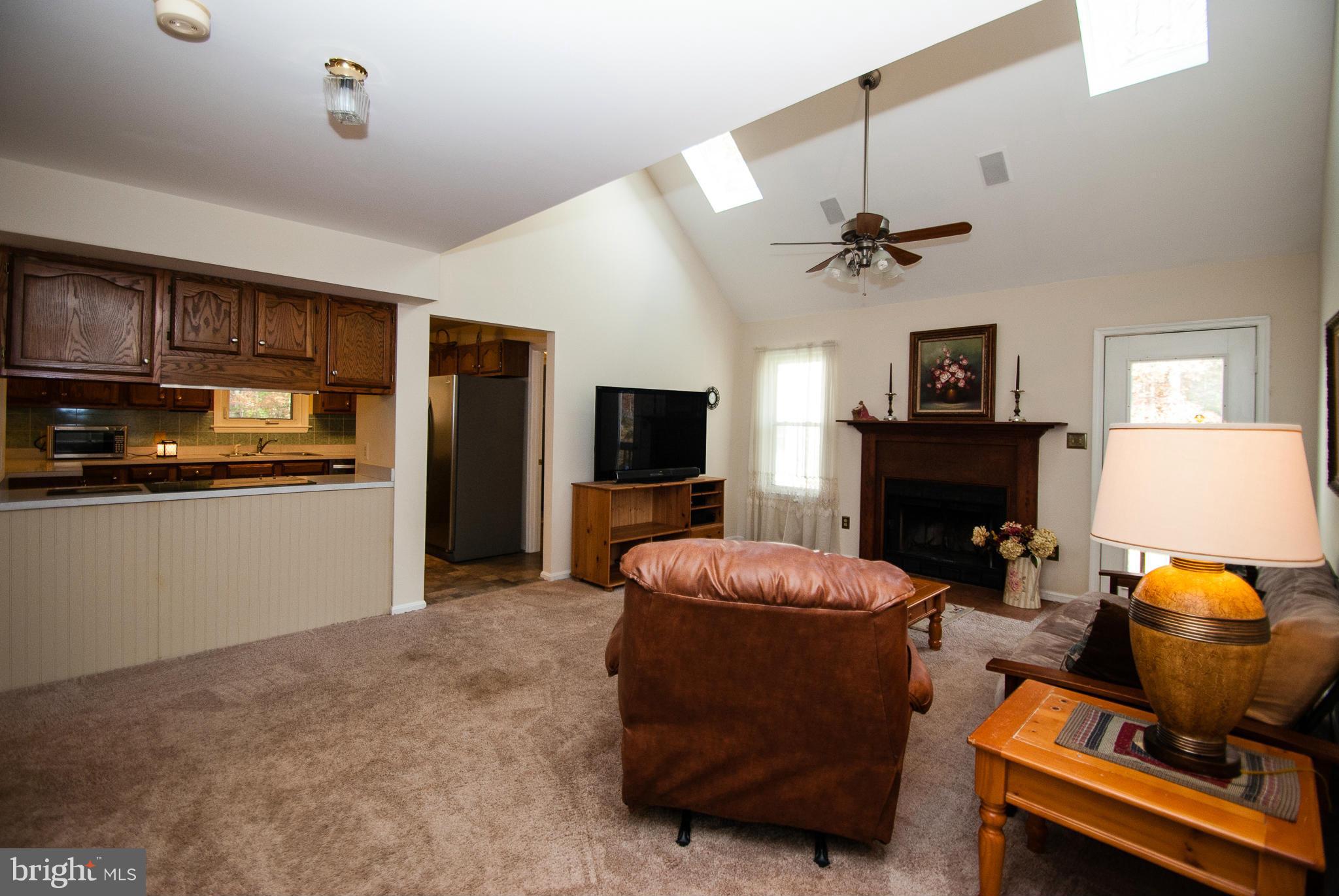 4122 Sumerduck Road Sumerduck, VA 22742 - Photo 8 of 30 Family Room