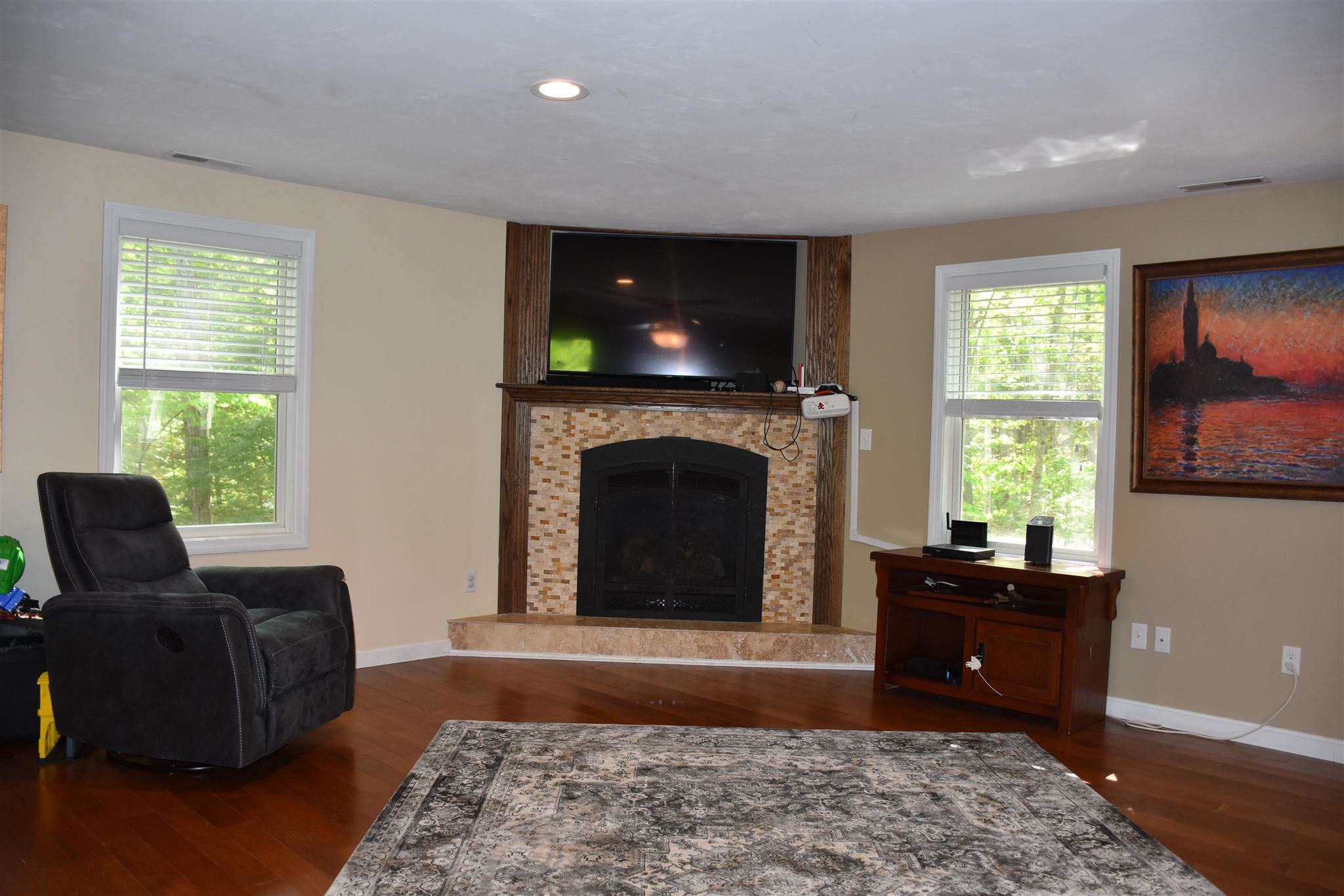 105 Woodhill Road Bow, NH 03304 - Photo 12 of 40