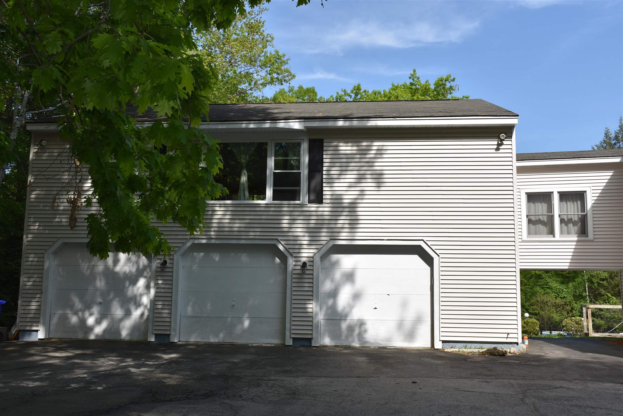 105 Woodhill Road Bow, NH 03304 - Photo 3 of 40