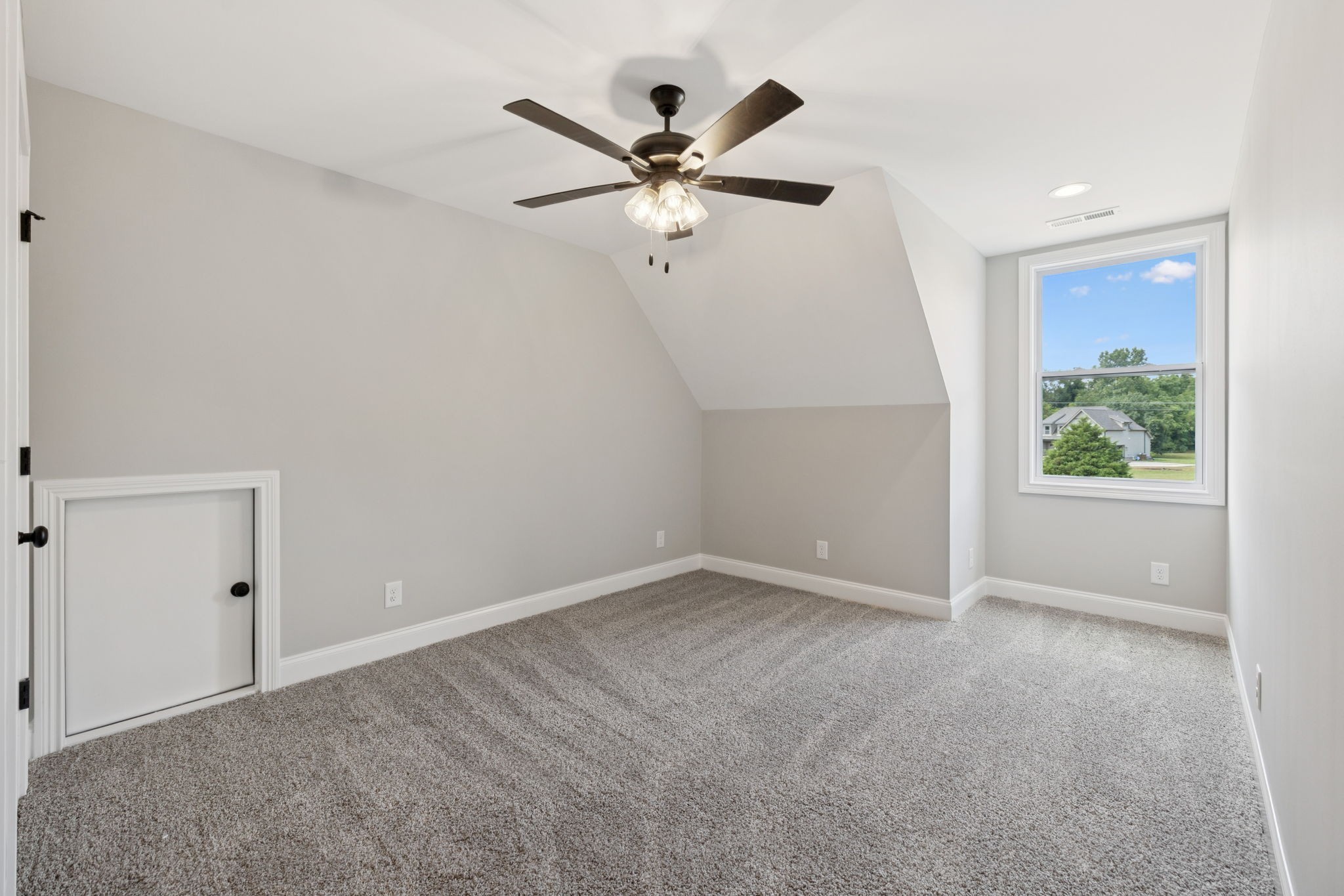 28 Faith Lane Lebanon, TN 37087 - Photo 37 of 53 an empty room