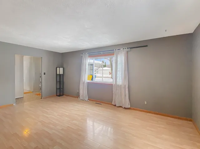 $249,900 | 703 North Glenwood Avenue, Griffith, IN 46319