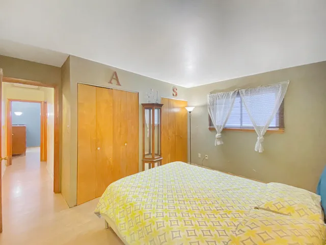 $249,900 | 703 North Glenwood Avenue, Griffith, IN 46319