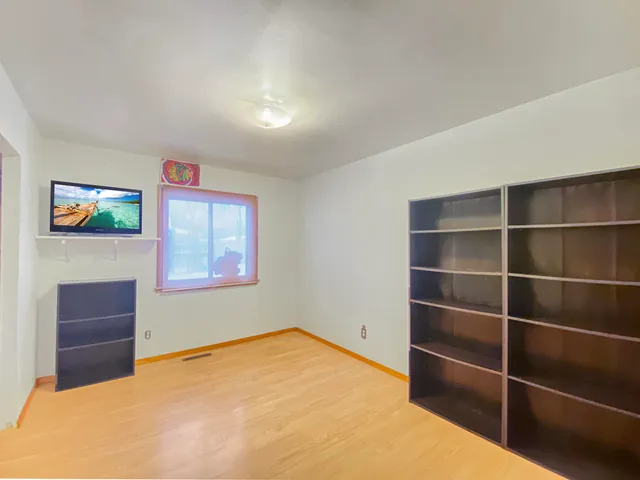 $249,900 | 703 North Glenwood Avenue, Griffith, IN 46319