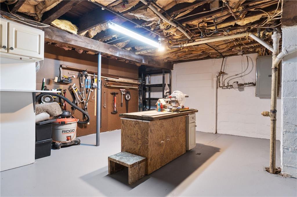 664 Hamilton Road Pittsburgh, PA 15205 - Photo 34 of 43 a view of a storage room