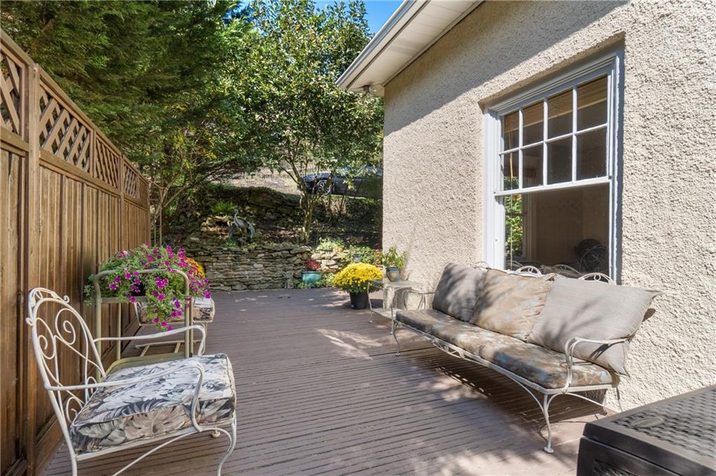664 Hamilton Road Pittsburgh, PA 15205 - Photo 37 of 43 a view of outdoor seating space with furniture and flat screen tv