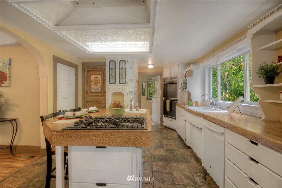 6535 Littlerock Road Southwest Tumwater, WA 98512 - Photo 7 of 25 Gallery Image 7