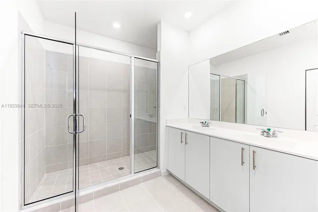 $3,300 | 2209 Southeast 30th Street, Homestead, FL 33035