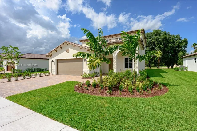 $3,300 | 2209 Southeast 30th Street, Homestead, FL 33035