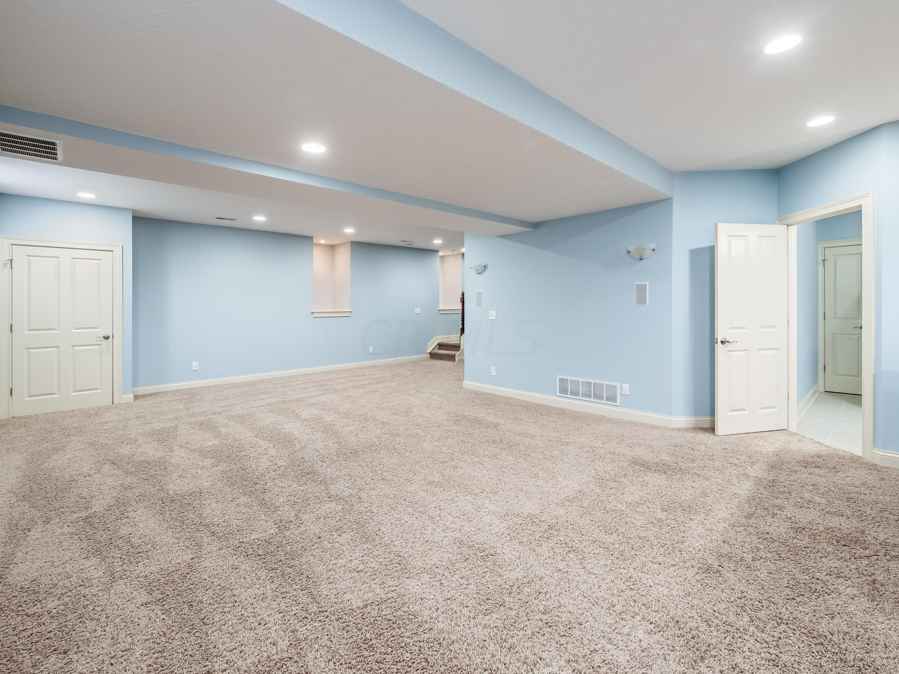 5949 Dunheath Loop Dublin, OH 43016 - Photo 44 of 57 Finished LL