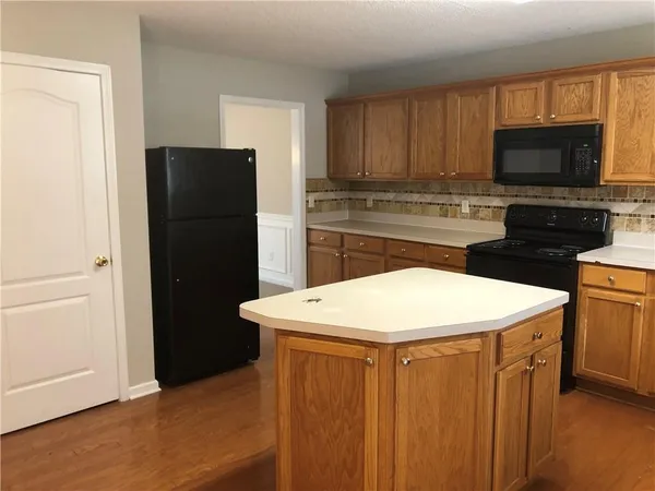 $2,150 | 1909 Hampton Springs Court Southwest, Marietta, GA 30008