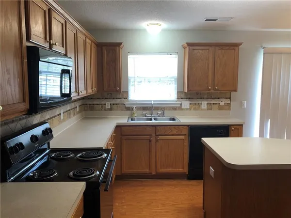 $2,150 | 1909 Hampton Springs Court Southwest, Marietta, GA 30008