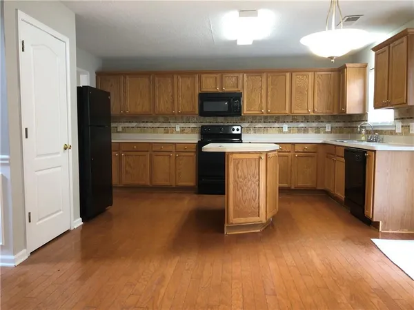 $2,150 | 1909 Hampton Springs Court Southwest, Marietta, GA 30008