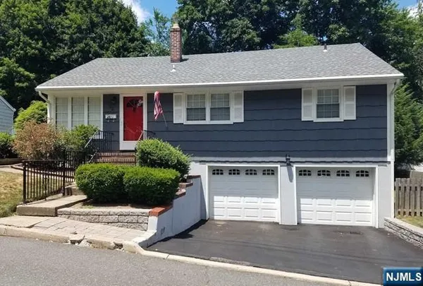 $4,350 | 25 Glenview Terrace, Cresskill, NJ 07626