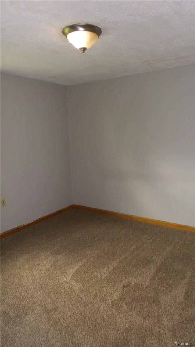 5636 Noll Street Sterling Heights, MI 48310 - Photo 12 of 24 20160607_114854_resized.jpg