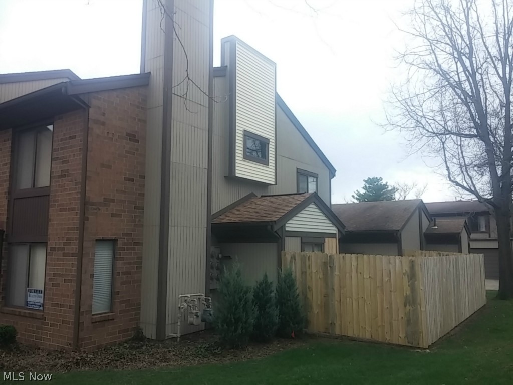4525 St James Circle, Unit 191 Canton, OH 44708 - Photo 2 of 25