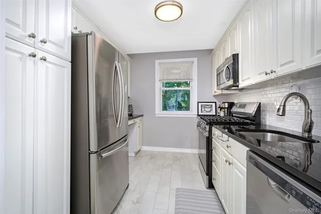 $429,000 | 27 Avon Circle, Unit C, Rye Brook, NY 10573