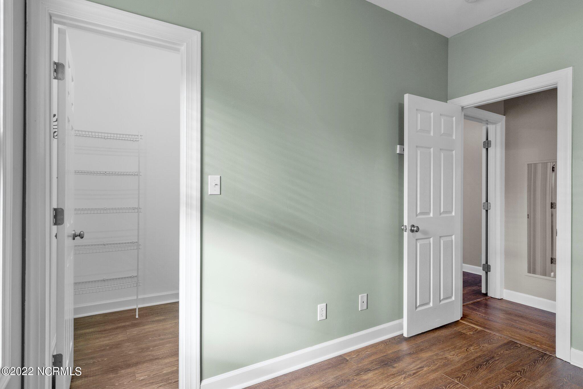 127 Olde Point Road Hampstead, NC 28443 - Photo 37 of 80 39-web-or-mls-DSC05158