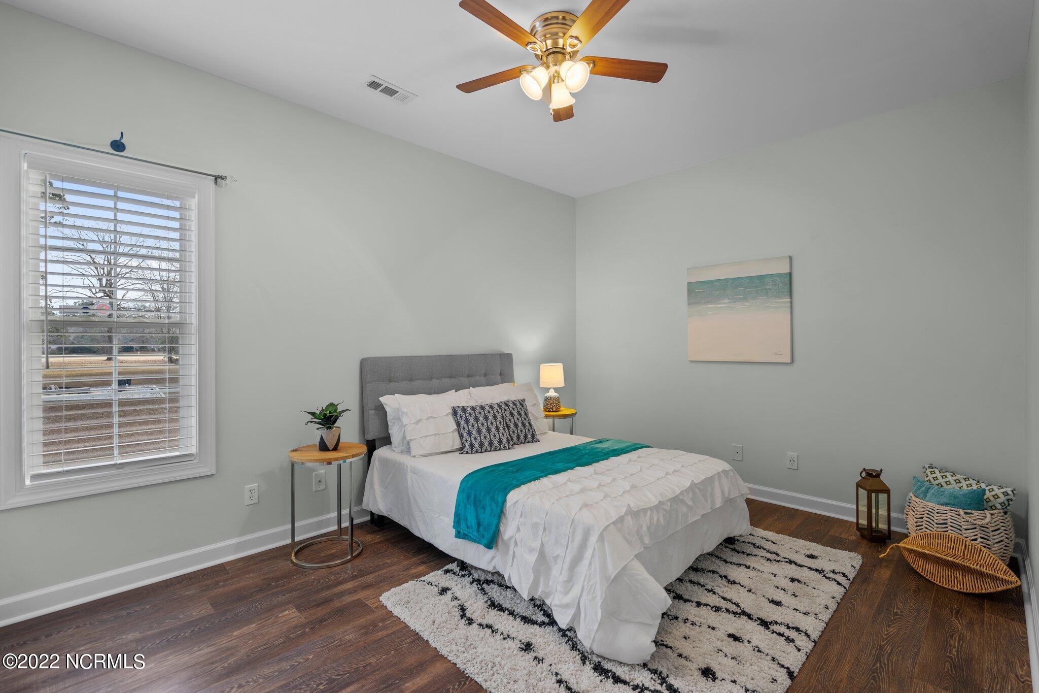 127 Olde Point Road Hampstead, NC 28443 - Photo 39 of 80 41-web-or-mls-DSC05166