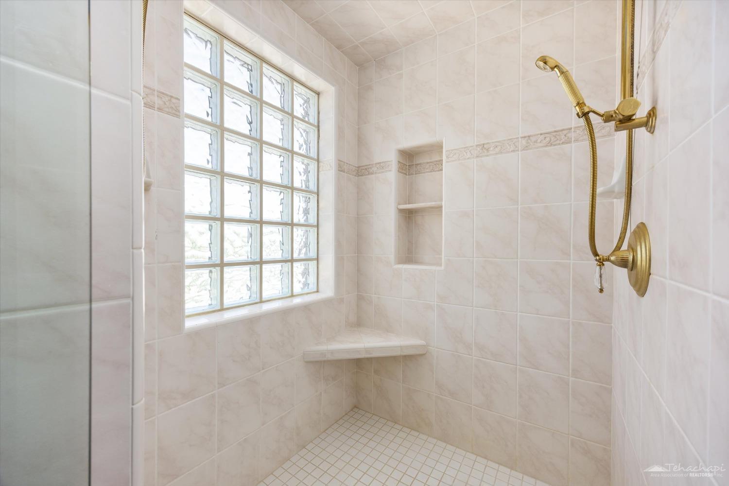28641 Valley Oak Road Keene, CA 93531 - Photo 41 of 84 Gallery Image 41