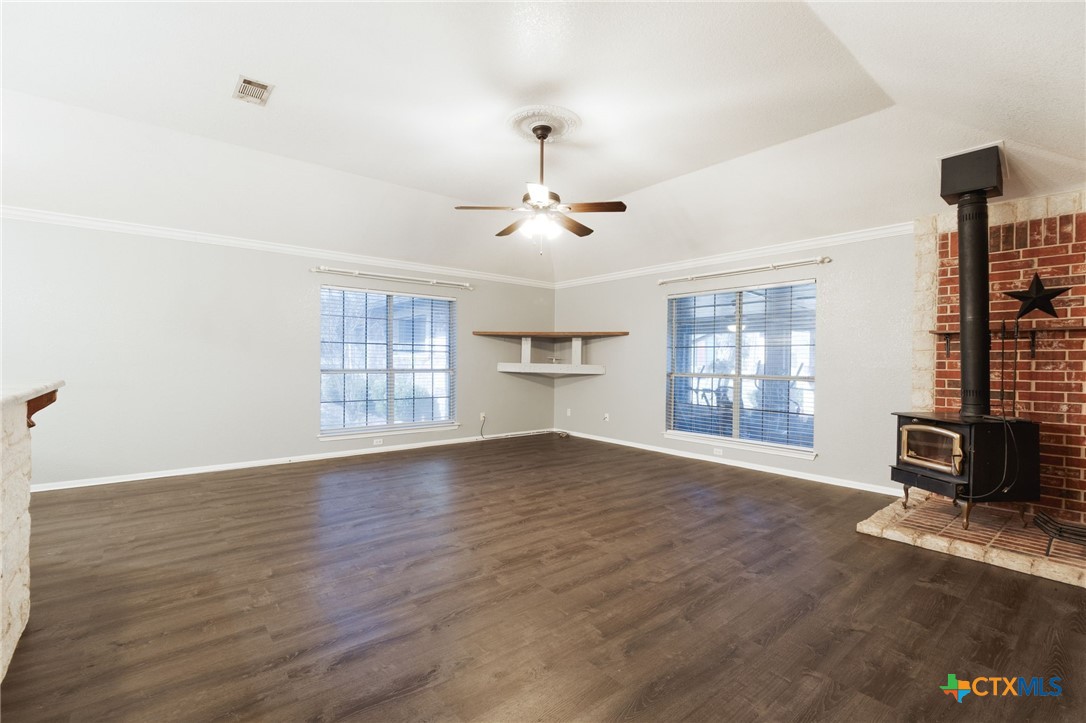 2600 Pecan Creek Road Killeen, TX 76549 - Photo 9 of 46 Living Area 2
