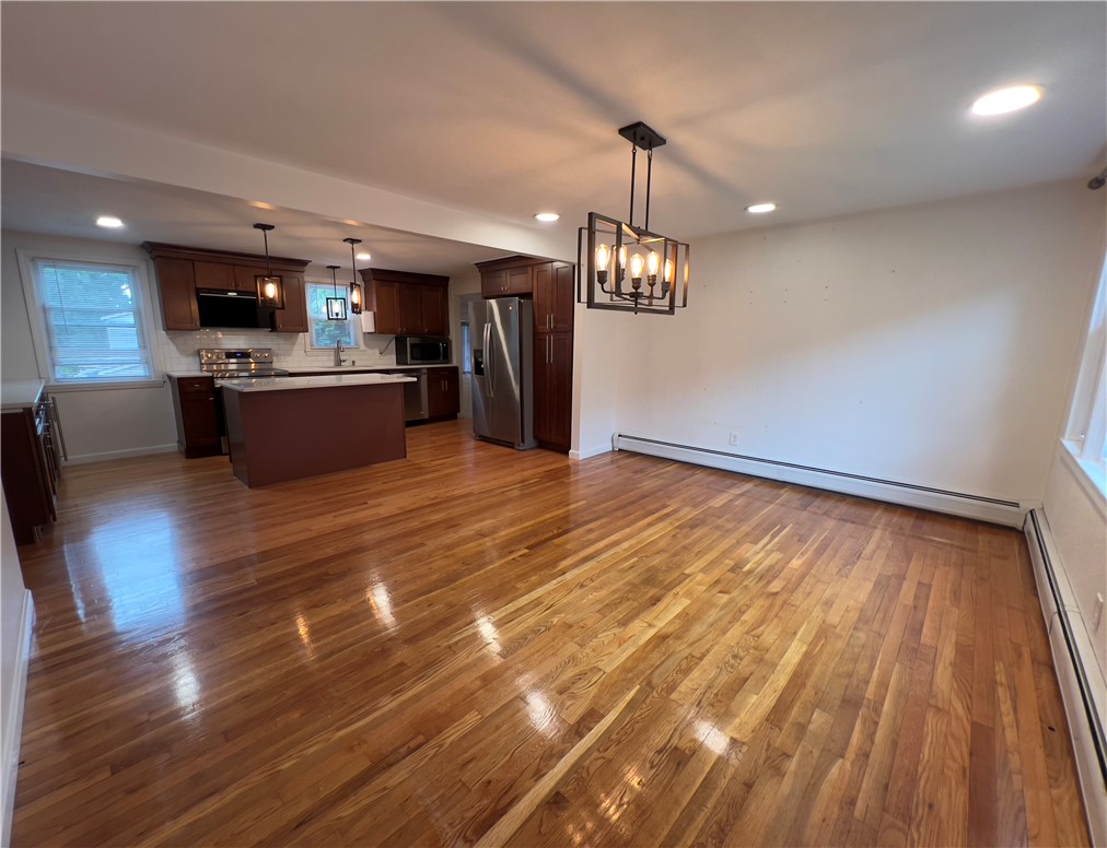 426 Arnold Road Coventry, RI 02816 - Photo 10 of 30