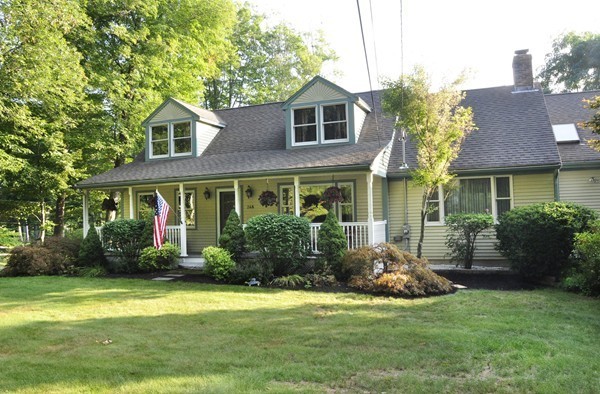 24 A Lily Pond Road Boxford, MA 01921 - Photo 3 of 27