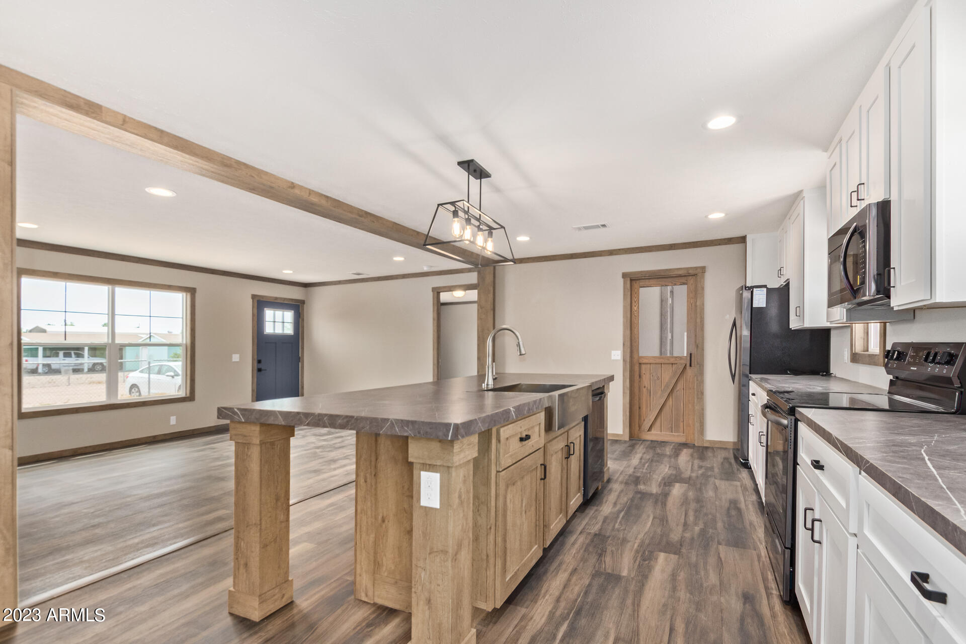 262 South Cactus Road Apache Junction, AZ 85119 - Photo 13 of 32 13 - Cactus