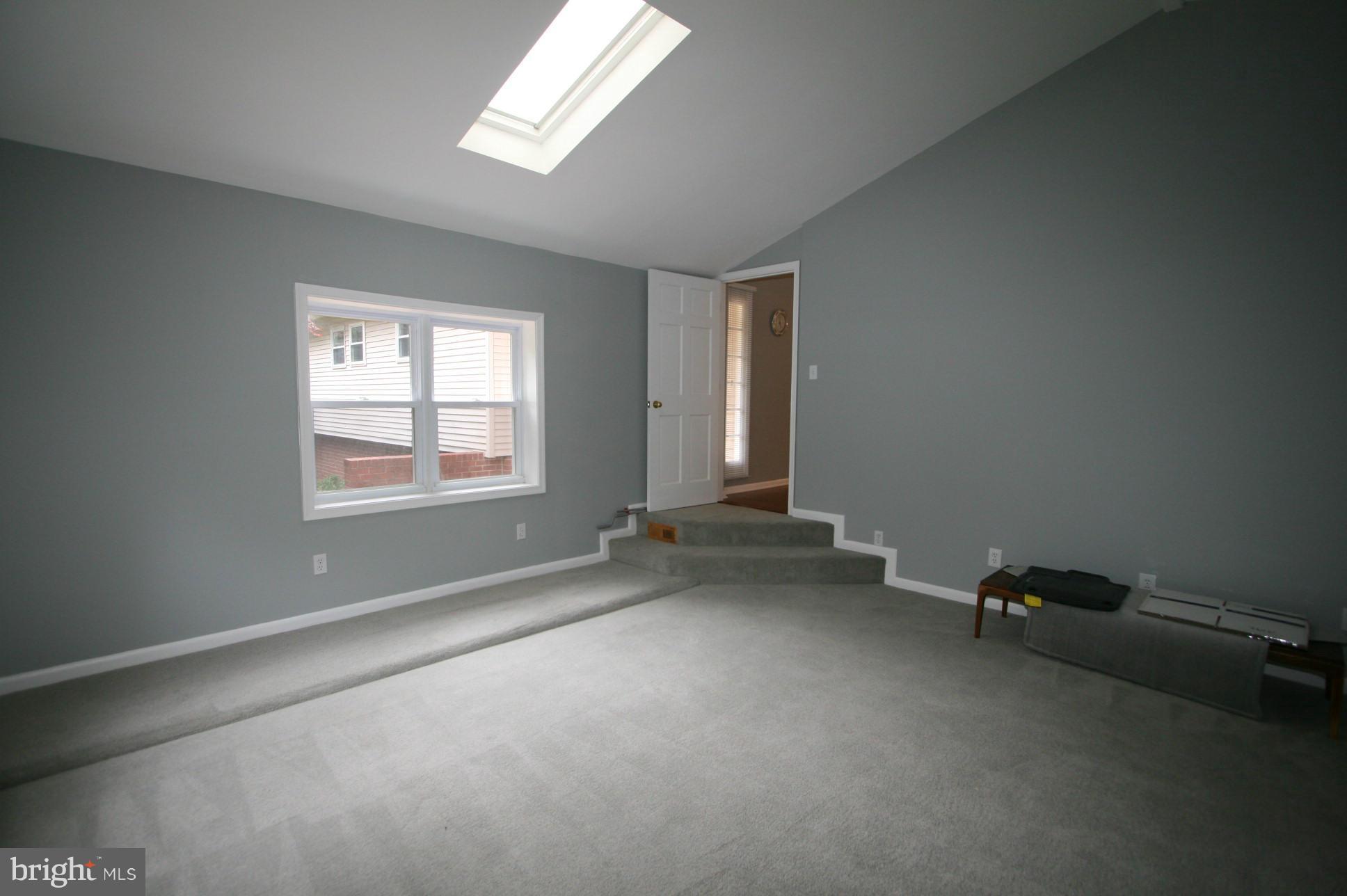 9401 North Penfield Road Columbia, MD 21045 - Photo 14 of 28 Family Room
