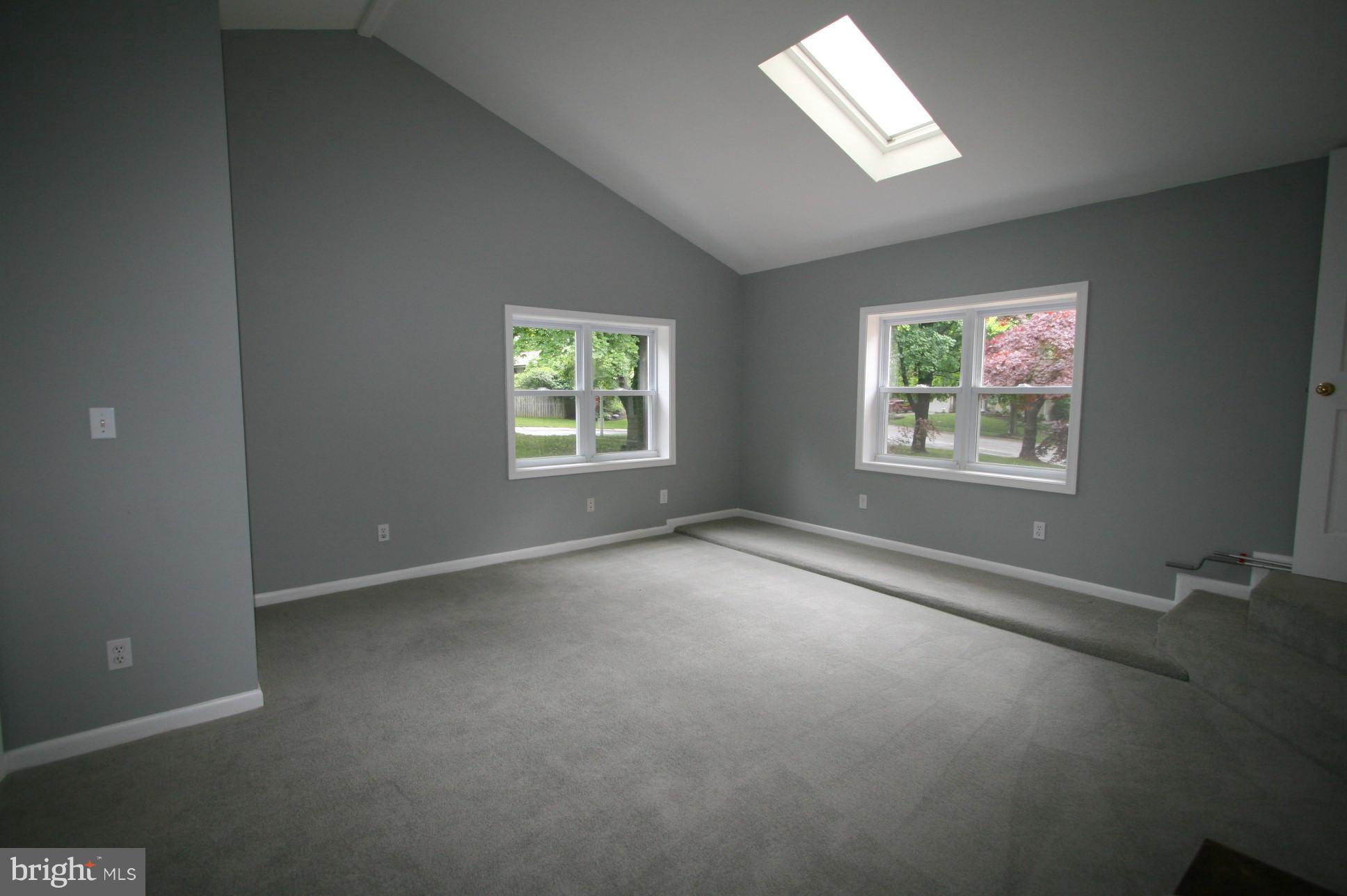 9401 North Penfield Road Columbia, MD 21045 - Photo 15 of 28 Family Room