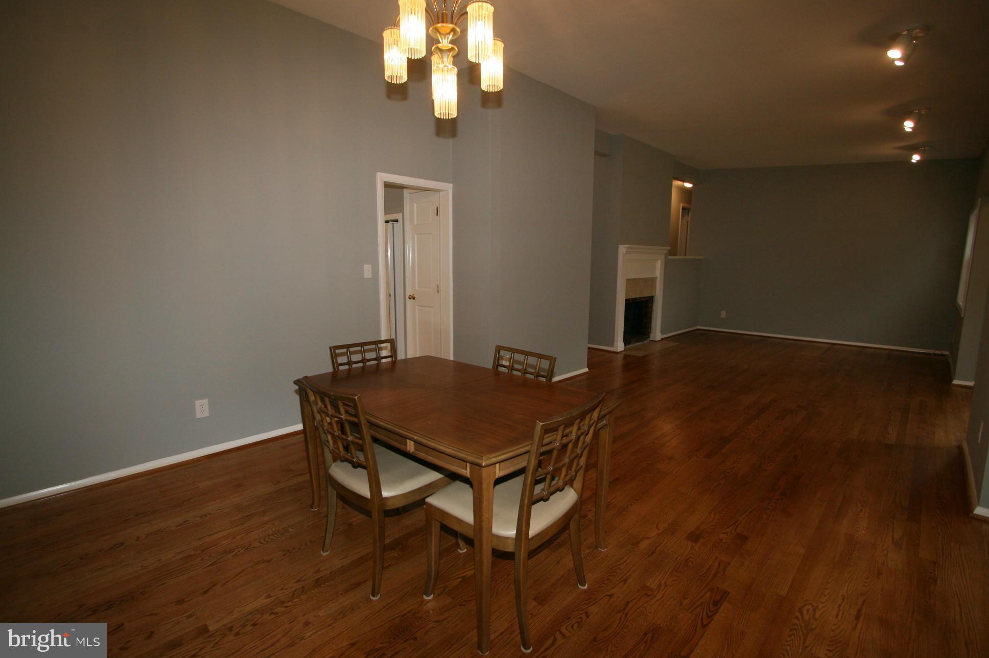 9401 North Penfield Road Columbia, MD 21045 - Photo 5 of 28 Dining Room