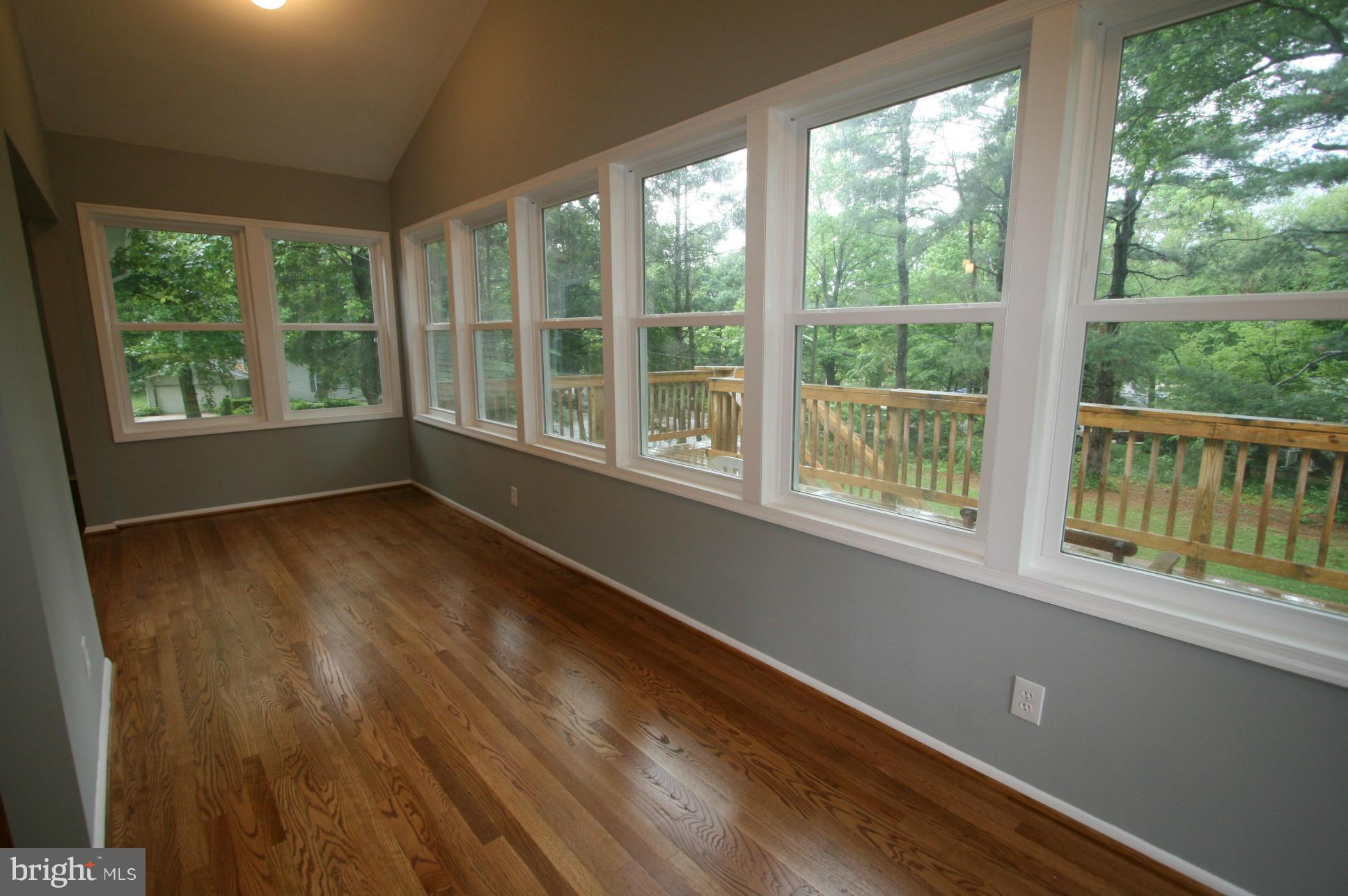 9401 North Penfield Road Columbia, MD 21045 - Photo 7 of 28 Sunroom