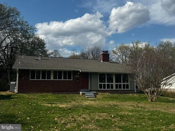 $700,000 | 4526 Roundhill Road, Alexandria, VA 22310