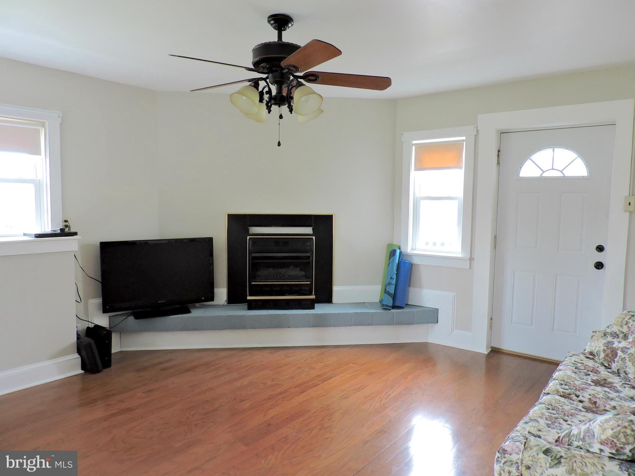 421 Springdale Road Winchester, VA 22602 - Photo 22 of 30 Family Room