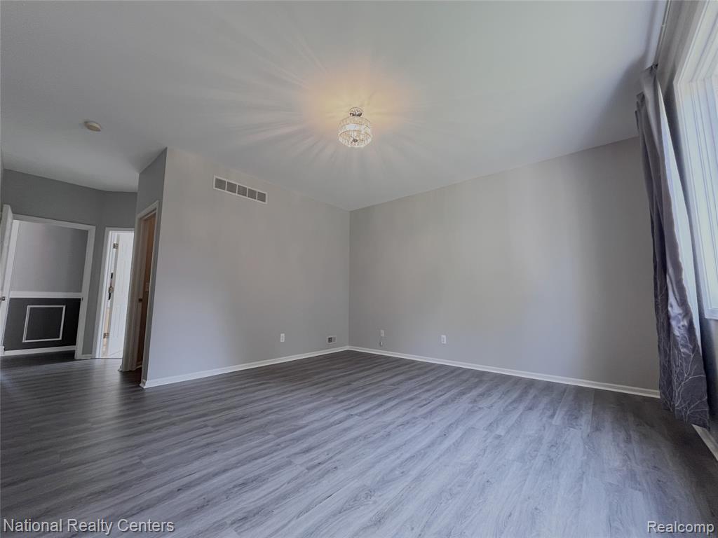2056 Somerville Road Rochester Hills, MI 48307 - Photo 31 of 84