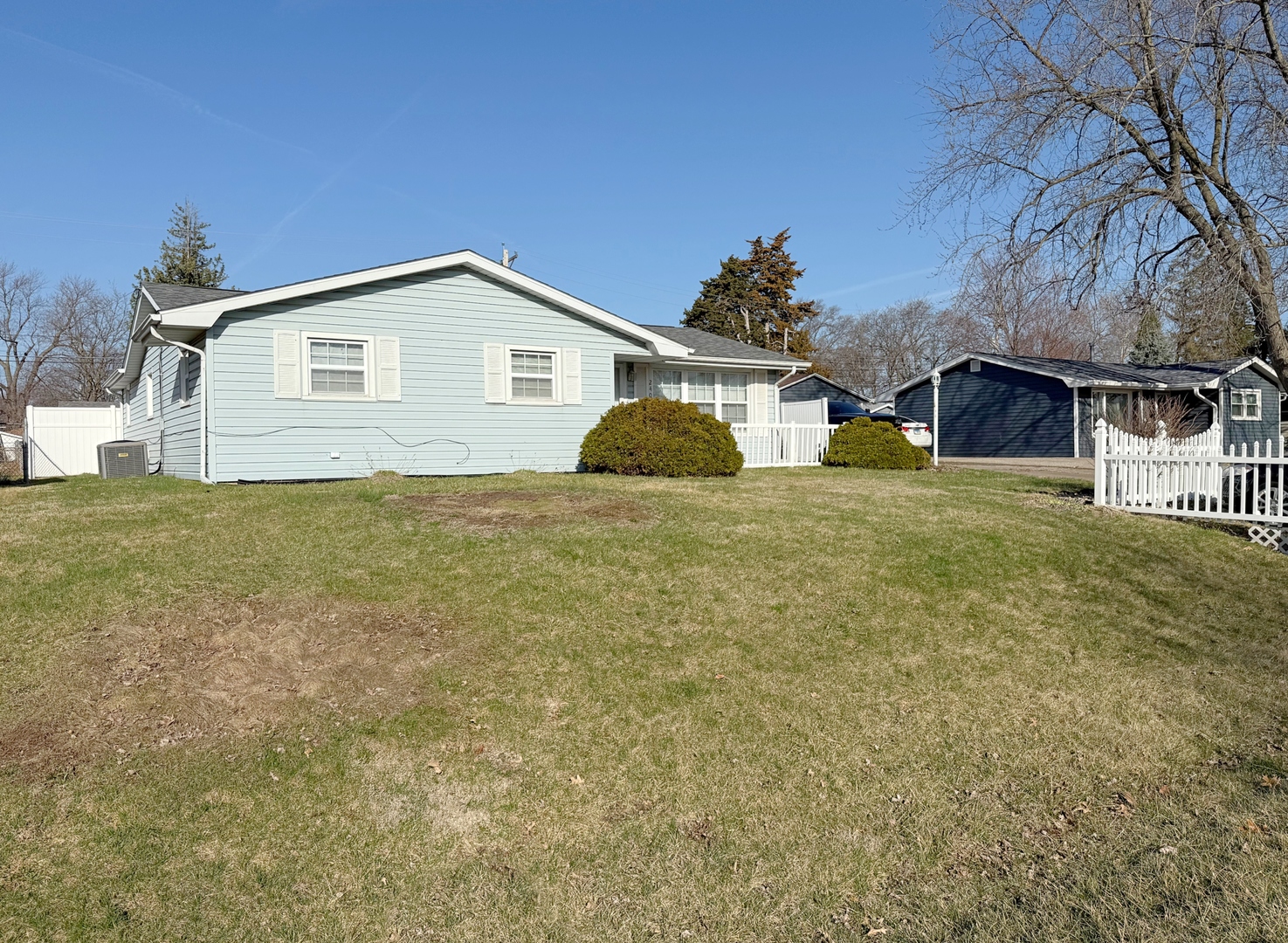 2406 11th Street Silvis, IL 61282 - Photo 2 of 37