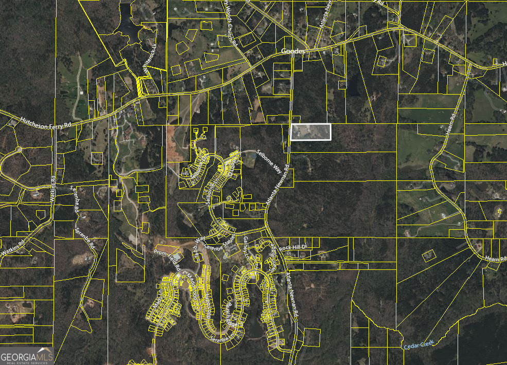 8400 Atlanta Newnan Road Chattahoochee Hills, GA 30268 - Photo 30 of 30 a bathroom with a shower and a shower