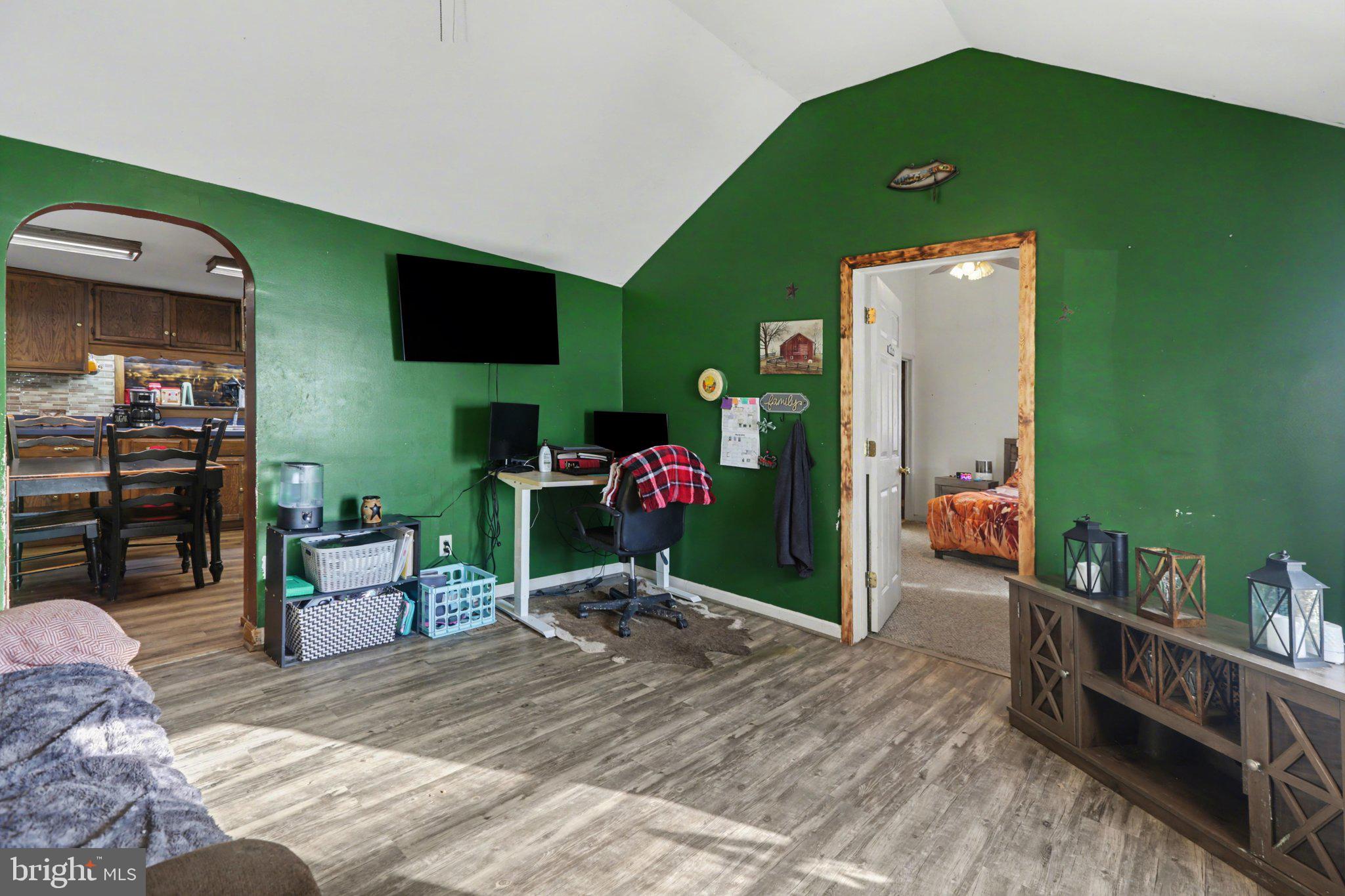 15731 Smith Road Thurmont, MD 21788 - Photo 4 of 37