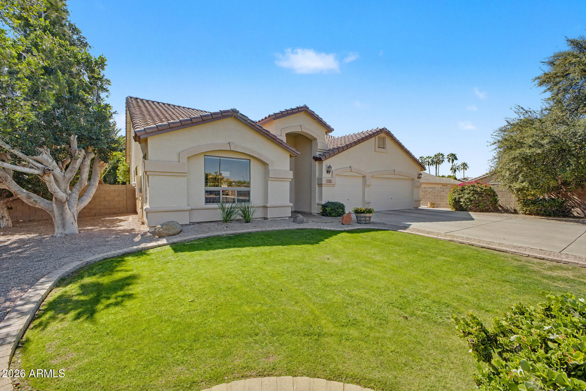 1102 South Sandstone Street Gilbert, AZ 85296 - Photo 3 of 35 02 Sandstone