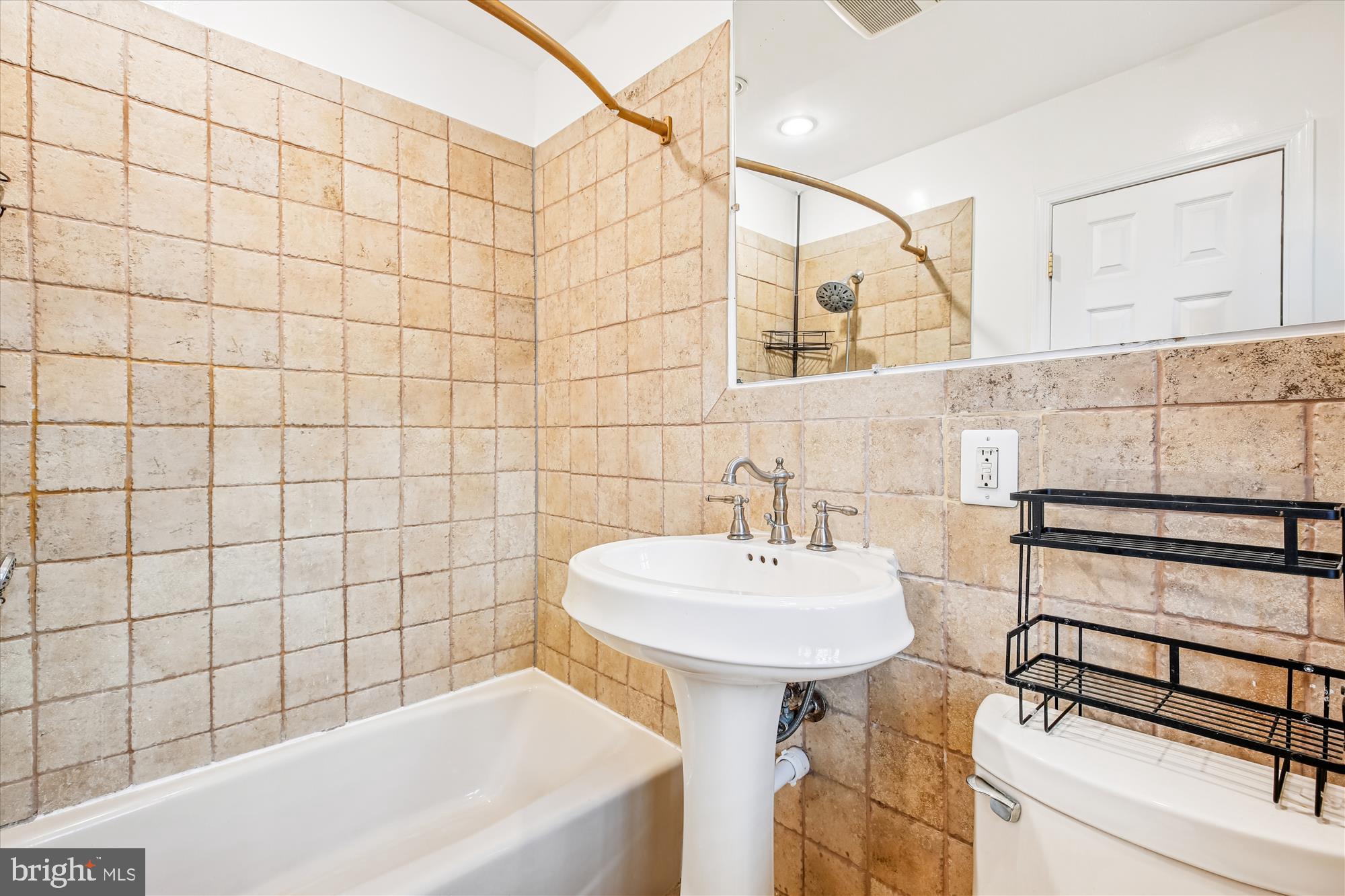 8629 Geren Road, Unit 293 Silver Spring, MD 20901 - Photo 30 of 45 Bath