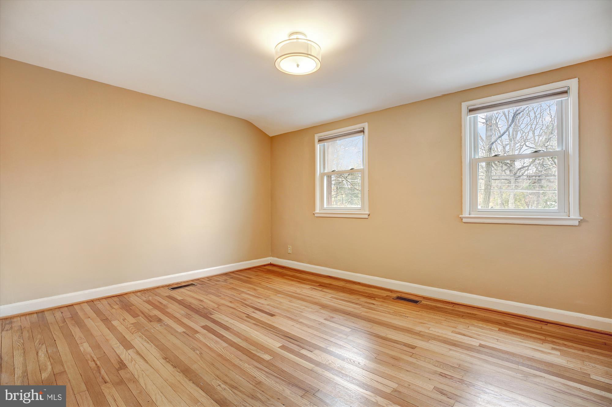 8629 Geren Road, Unit 293 Silver Spring, MD 20901 - Photo 37 of 45 Primary Bedroom