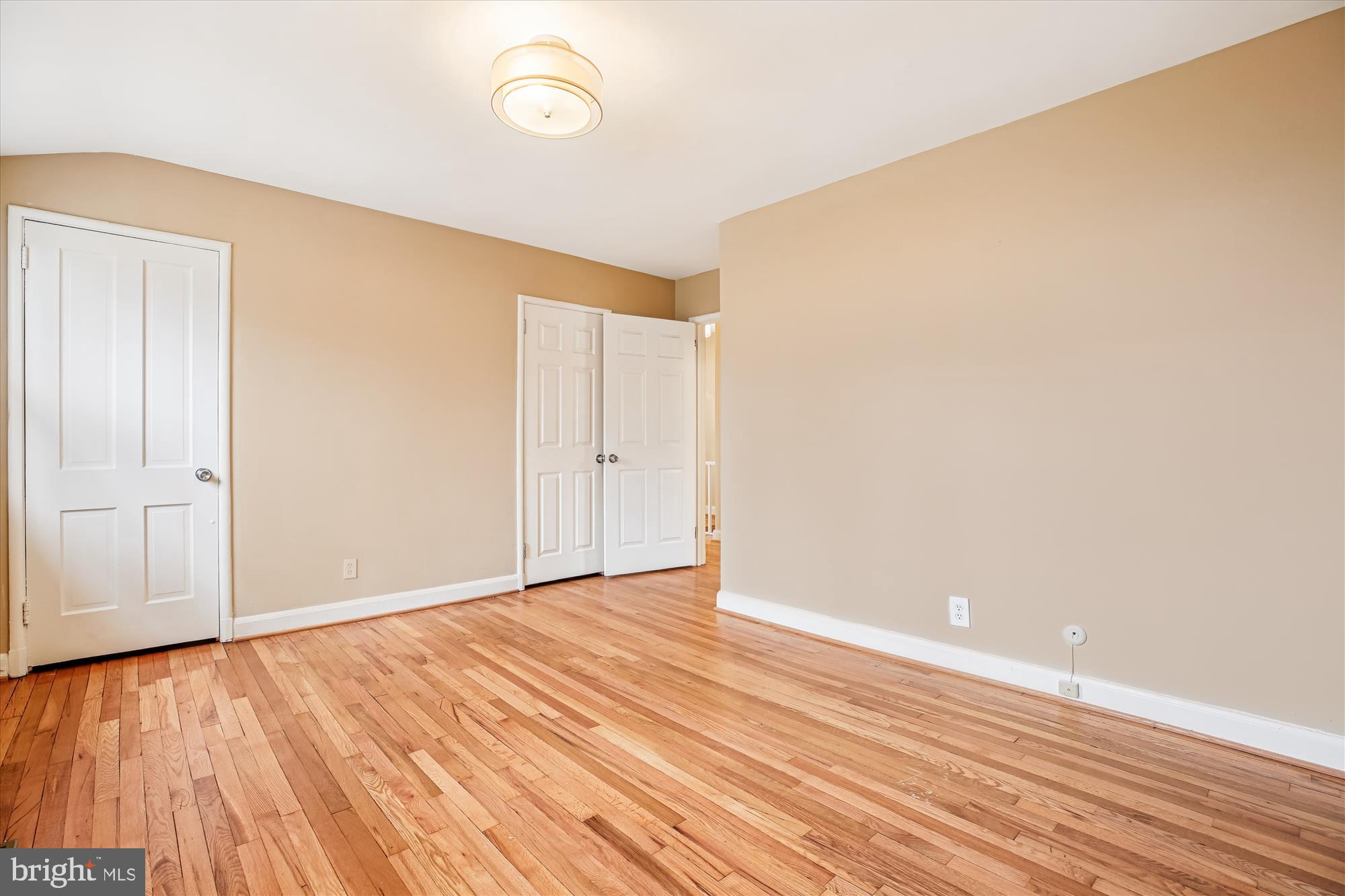 8629 Geren Road, Unit 293 Silver Spring, MD 20901 - Photo 39 of 45 Primary Bedroom