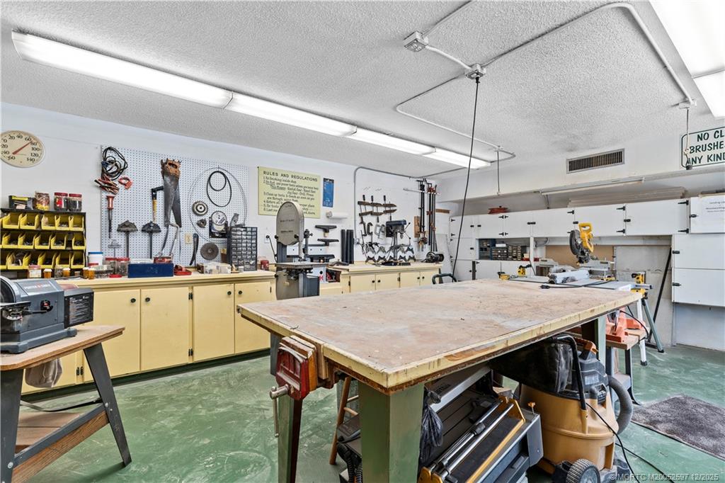2600 Southeast Ocean Boulevard, Unit M9 Stuart, FL 34996 - Photo 38 of 46 Clubhouse Workshop