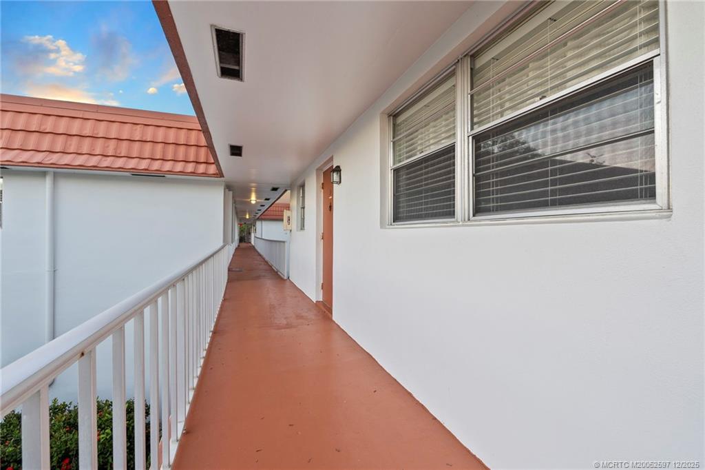 2600 Southeast Ocean Boulevard, Unit M9 Stuart, FL 34996 - Photo 10 of 46