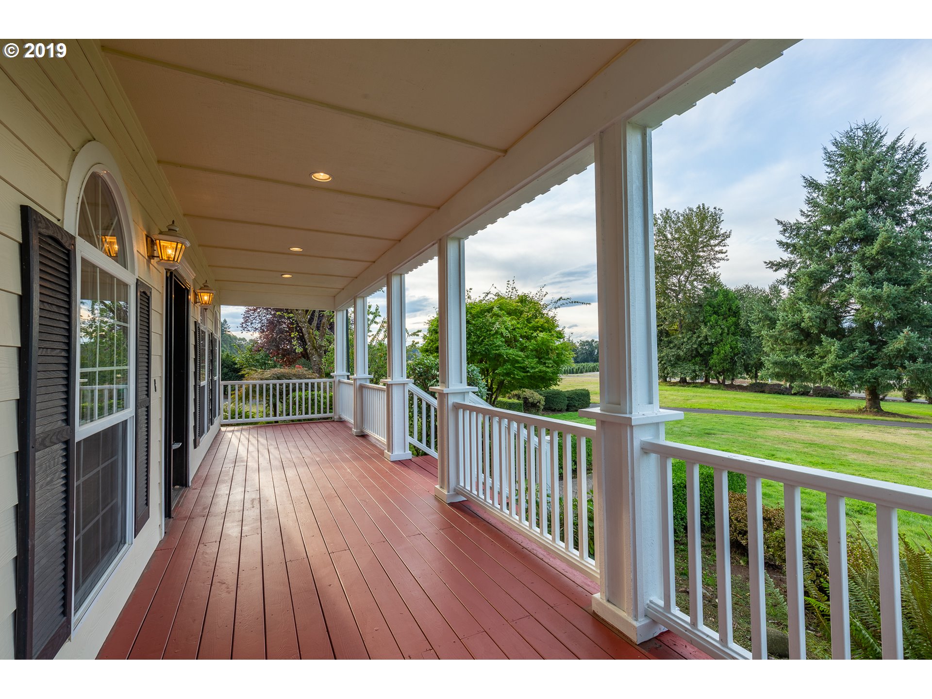 5417 Northeast 265th Street Ridgefield, WA 98642 - Photo 3 of 32 Covered Porch